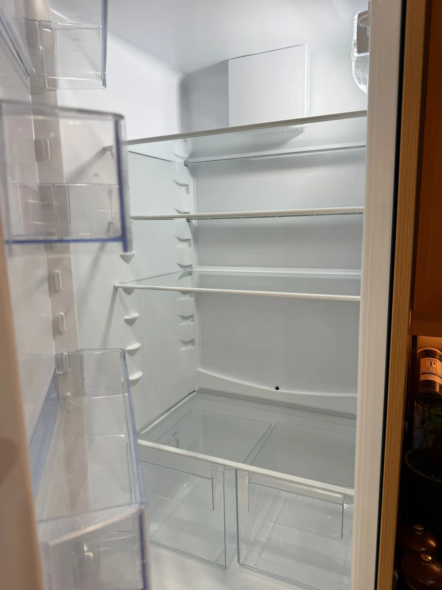 Fridge cleaned and emptied inside for a tenancy handover